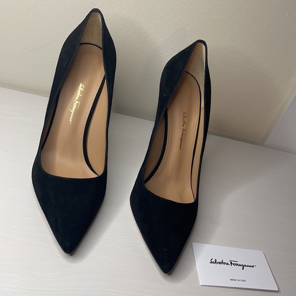 Salvatore Ferragamo Black Suede Heels 10B - Picture 2 of 5